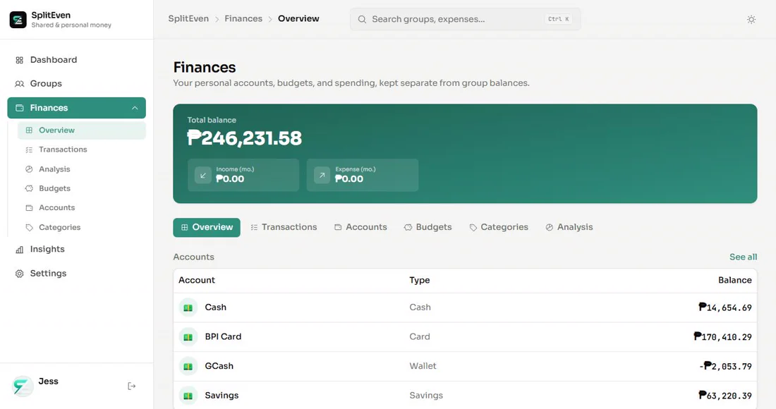 Web Finances page with total balance and accounts